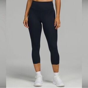 Lululemon Base Pace High Rise Crop‎ True Navy Leggings inseam 23 inch size 2 EUC
